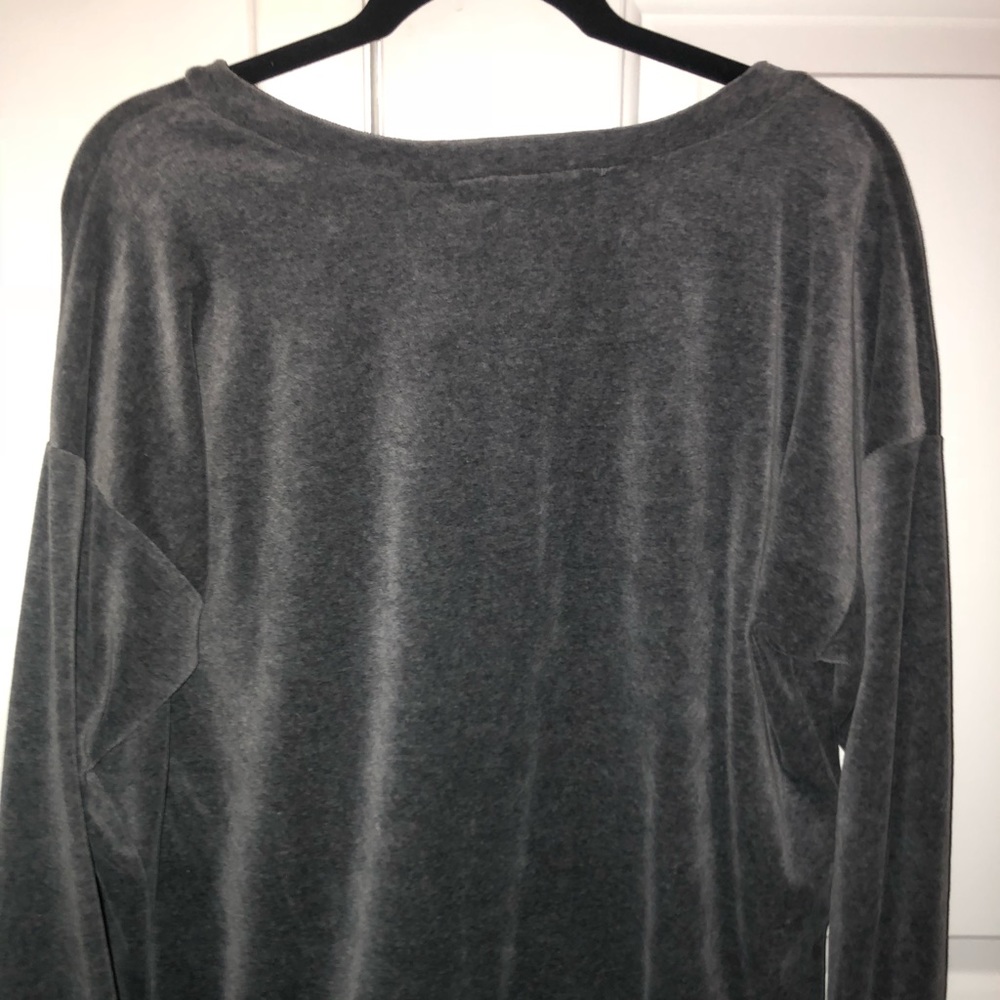 Criss-cross sweatshirt - Picture 4 of 6